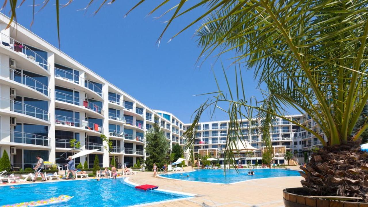 Design Studio In Atlantis Resort&Spa, Burgas Airport Esterno foto