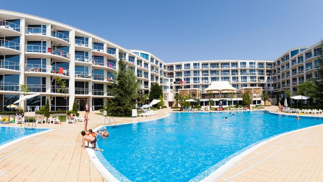 Design Studio In Atlantis Resort&Spa, Burgas Airport Esterno foto